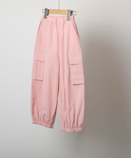 URBAN CHERRY(アーバンチェリー)の「ライトタフタカーゴパンツ(カーゴパンツ・キッズ・アイボリー/ピンク/ブラック・150cm/140cm/120cm/110cm/130cm)」の5枚目の写真