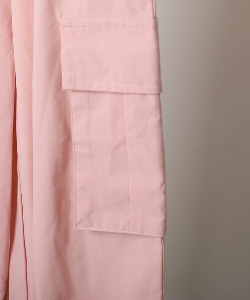 URBAN CHERRY(アーバンチェリー)の「ライトタフタカーゴパンツ(カーゴパンツ・キッズ・アイボリー/ピンク/ブラック・150cm/140cm/120cm/110cm/130cm)」の17枚目の写真