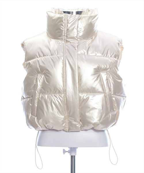 clear（クリア）の「メタリック中綿ショート丈ベス [小顔 甘辛コーデにも]≪2024AW新作≫（その他アウター・レディース・シルバー/アイボリー/ブラック・F）」の10枚目の写真