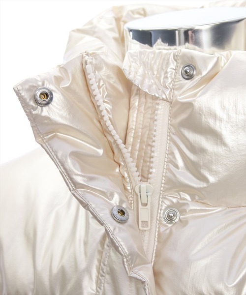 clear（クリア）の「メタリック中綿ショート丈ベス [小顔 甘辛コーデにも]≪2024AW新作≫（その他アウター・レディース・シルバー/アイボリー/ブラック・F）」の16枚目の写真