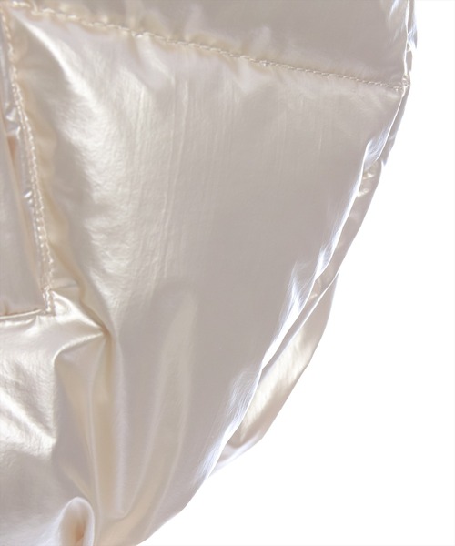 clear（クリア）の「メタリック中綿ショート丈ベス [小顔 甘辛コーデにも]≪2024AW新作≫（その他アウター・レディース・シルバー/アイボリー/ブラック・F）」の18枚目の写真