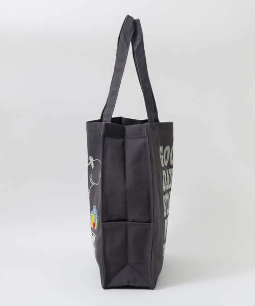 FRUIT OF THE LOOM（フルーツオブザルーム）の「【FRUIT OF THE LOOM/フルーツオブザルーム】FTL×PEANUTSサイドポケットトートバッグ（トートバッグ・メンズ・イエロー/ネイビー/ブラック/ブルー・フリー）」の6枚目の写真