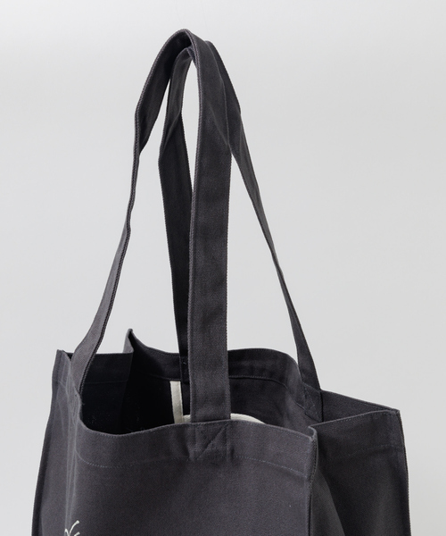 FRUIT OF THE LOOM（フルーツオブザルーム）の「【FRUIT OF THE LOOM/フルーツオブザルーム】FTL×PEANUTSサイドポケットトートバッグ（トートバッグ・メンズ・イエロー/ネイビー/ブラック/ブルー・フリー）」の8枚目の写真