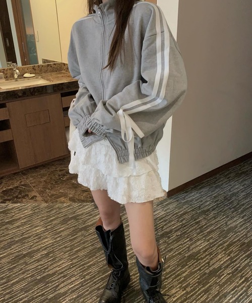 LYEON(リヨン)の「袖リボンラインダブルジップスウェットブルゾン 裏起毛(ブルゾン・レディース・グレー/ネイビー/ブラウン・FREE)」の9枚目の写真