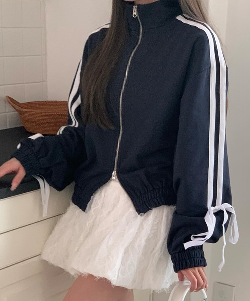 LYEON(リヨン)の「袖リボンラインダブルジップスウェットブルゾン 裏起毛(ブルゾン・レディース・グレー/ネイビー/ブラウン・FREE)」の14枚目の写真