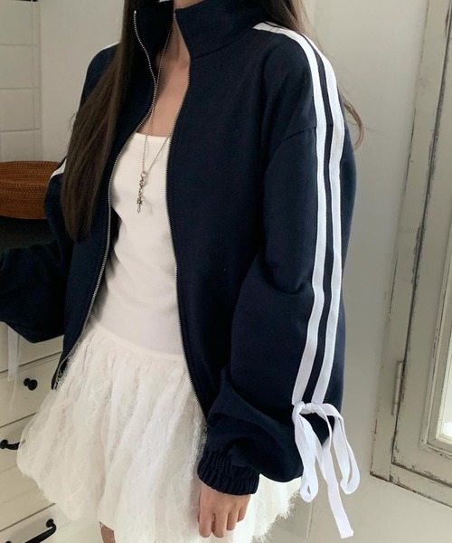 LYEON(リヨン)の「袖リボンラインダブルジップスウェットブルゾン 裏起毛(ブルゾン・レディース・グレー/ネイビー/ブラウン・FREE)」の17枚目の写真