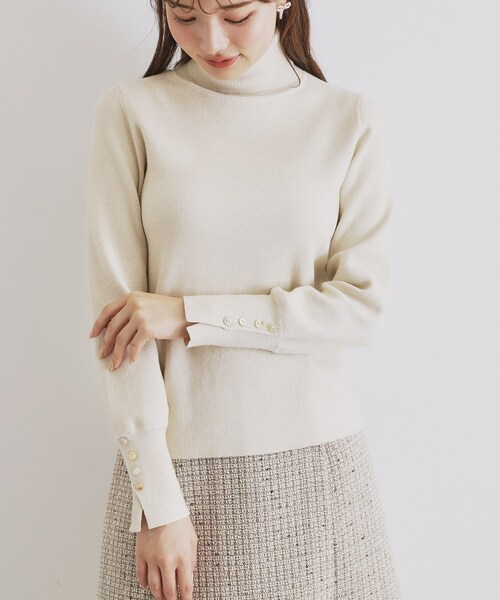 白ニット　タートル　新品タグ付き 新品未使用タグ付き 白セーター タートルネックセーター - メルカリ