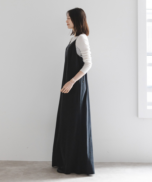 Noble（ノーブル）の「ワイドVネックフィブリルキャミワンピース