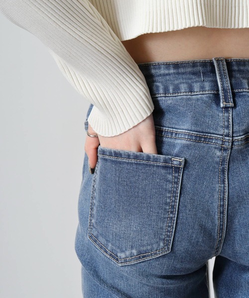 Guess（ゲス）の「GUESS Ultra Ankle Skinny LADIES DENIM PANTS ウルトラアンクルスキニー（デニムパンツ・レディース・ダークインディゴブルー・25inch/26inch/27inch/28inch）」の3枚目の写真