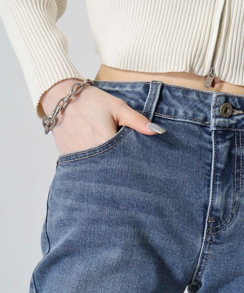 Guess（ゲス）の「GUESS Ultra Ankle Skinny LADIES DENIM PANTS ウルトラアンクルスキニー（デニムパンツ・レディース・ダークインディゴブルー・25inch/26inch/27inch/28inch）」の4枚目の写真