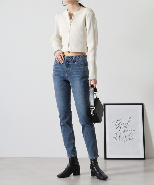 Guess（ゲス）の「GUESS Ultra Ankle Skinny LADIES DENIM PANTS ウルトラアンクルスキニー（デニムパンツ・レディース・ダークインディゴブルー・25inch/26inch/27inch/28inch）」の12枚目の写真