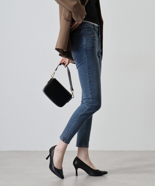 Guess（ゲス）の「GUESS Ultra Ankle Skinny LADIES DENIM PANTS ウルトラアンクルスキニー（デニムパンツ・レディース・ダークインディゴブルー・25inch/26inch/27inch/28inch）」の18枚目の写真