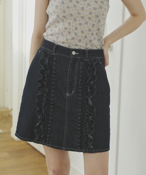 idem(イデム)の「frill denim mini skirt / フリルデザインミニスカート(デニムスカート・レディース・ネイビー/ブルー・FREE)」の4枚目の写真