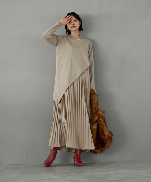 STYLE DELI(スタイルデリ)の「ななめニットレイヤードワンピース(ワンピース・レディース・ベージュ/ブラック・SMALL/MEDIUM)」の9枚目の写真