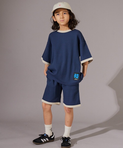 PAIRMANON STREET（ペアマノンストリート）の「【PAIRMANON STREET】ワッフル 配色 ワンポイント 半袖 セットアップ（セットアップ・キッズ・ブラック/ライトベージュ/ネイビー/イエロー/グリーン・100/150/140/130/90/120/110/160）」の4枚目の写真