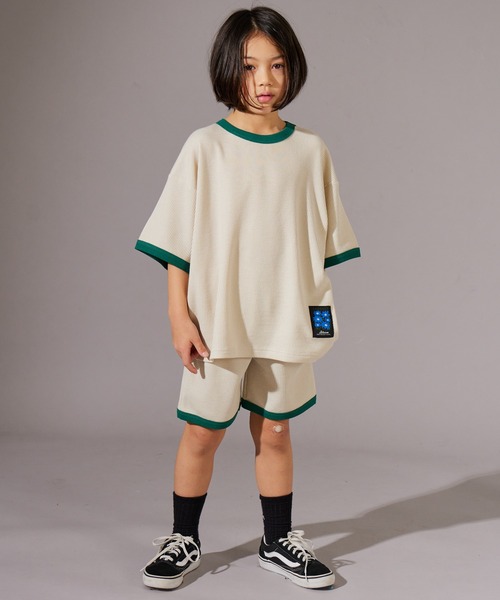PAIRMANON STREET（ペアマノンストリート）の「【PAIRMANON STREET】ワッフル 配色 ワンポイント 半袖 セットアップ（セットアップ・キッズ・ブラック/ライトベージュ/ネイビー/イエロー/グリーン・100/150/140/130/90/120/110/160）」の2枚目の写真