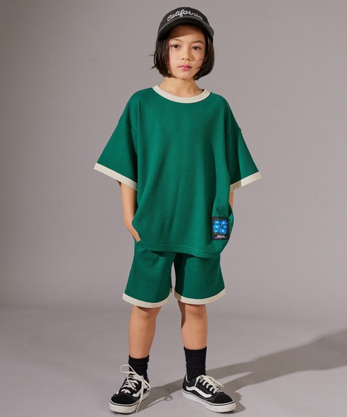 PAIRMANON STREET（ペアマノンストリート）の「【PAIRMANON STREET】ワッフル 配色 ワンポイント 半袖 セットアップ（セットアップ・キッズ・ブラック/ライトベージュ/ネイビー/イエロー/グリーン・100/150/140/130/90/120/110/160）」の3枚目の写真