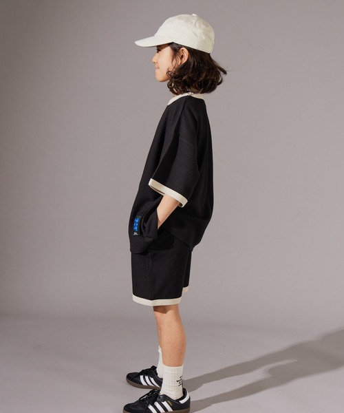 PAIRMANON STREET（ペアマノンストリート）の「【PAIRMANON STREET】ワッフル 配色 ワンポイント 半袖 セットアップ（セットアップ・キッズ・ブラック/ライトベージュ/ネイビー/イエロー/グリーン・100/150/140/130/90/120/110/160）」の7枚目の写真