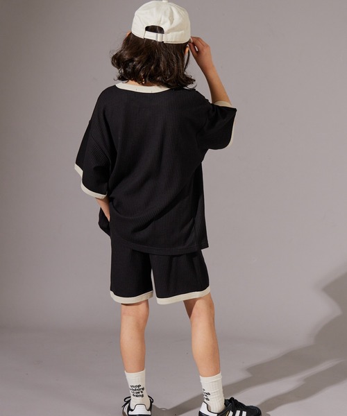 PAIRMANON STREET（ペアマノンストリート）の「【PAIRMANON STREET】ワッフル 配色 ワンポイント 半袖 セットアップ（セットアップ・キッズ・ブラック/ライトベージュ/ネイビー/イエロー/グリーン・100/150/140/130/90/120/110/160）」の8枚目の写真