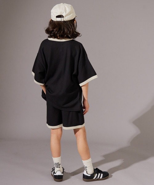 PAIRMANON STREET（ペアマノンストリート）の「【PAIRMANON STREET】ワッフル 配色 ワンポイント 半袖 セットアップ（セットアップ・キッズ・ブラック/ライトベージュ/ネイビー/イエロー/グリーン・100/150/140/130/90/120/110/160）」の12枚目の写真