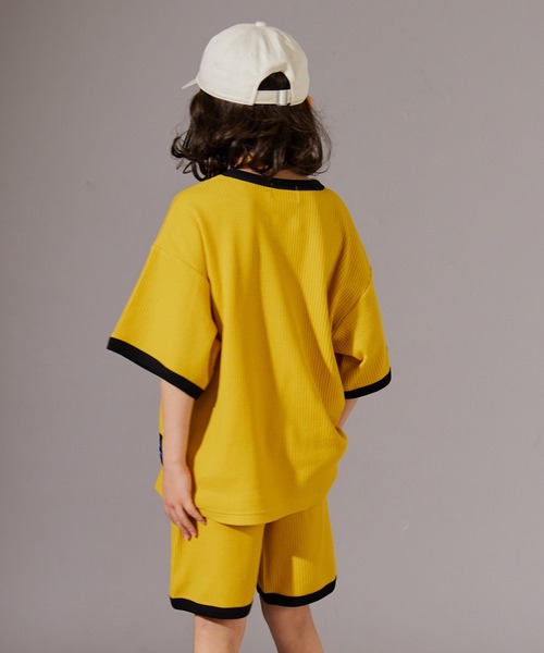 PAIRMANON STREET（ペアマノンストリート）の「【PAIRMANON STREET】ワッフル 配色 ワンポイント 半袖 セットアップ（セットアップ・キッズ・ブラック/ライトベージュ/ネイビー/イエロー/グリーン・100/150/140/130/90/120/110/160）」の16枚目の写真