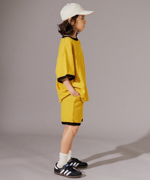 PAIRMANON STREET（ペアマノンストリート）の「【PAIRMANON STREET】ワッフル 配色 ワンポイント 半袖 セットアップ（セットアップ・キッズ・ブラック/ライトベージュ/ネイビー/イエロー/グリーン・100/150/140/130/90/120/110/160）」の19枚目の写真