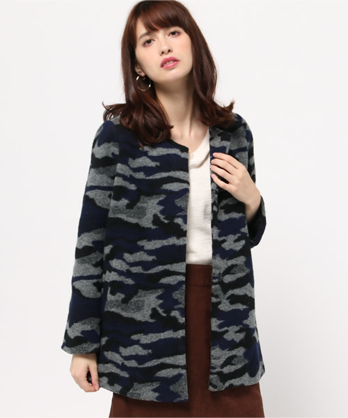 ROSE BUD（ローズバッド）の「LC-15214 CAMOUFLAGE SLIVER NO COLLAR COAT（ノーカラージャケット・レディース・オリーブドラブ/ネイビー・1/2）」の10枚目の写真