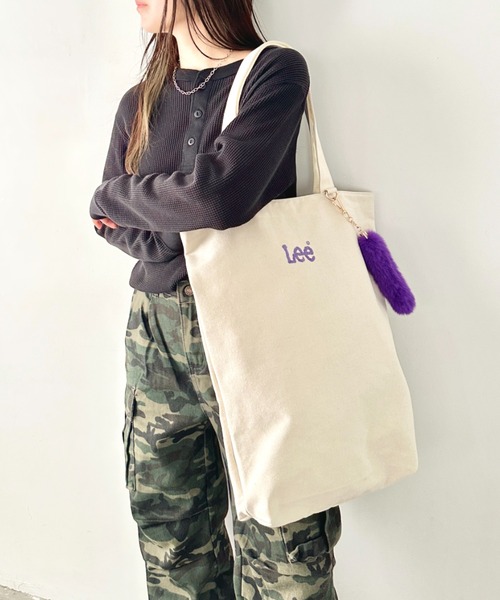 Lee（リー）の「Lee/リー ロゴ刺繍 しっぽファー付き ビッグポケット トートバッグ/推し活 カラー/大きめうちわ キーホルダー（トートバッグ・レディース・パープル/ピンク/ブラック/シルバー/ブルー・FREE）」の13枚目の写真