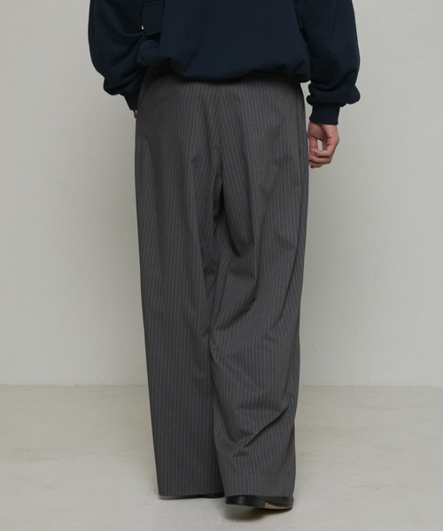 エブ ブラバド 刺繍 ピン ストライプ スラックス パンツ 定価¥54,000- エブ ブラバド 刺繍 ピン ストライプ スラックス パンツ 定価