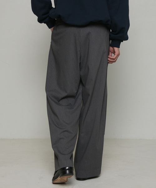 ダークグレー ストライプ スラックス ルーズシルエットワイドスラックスパンツ / ピンストライプスラックス