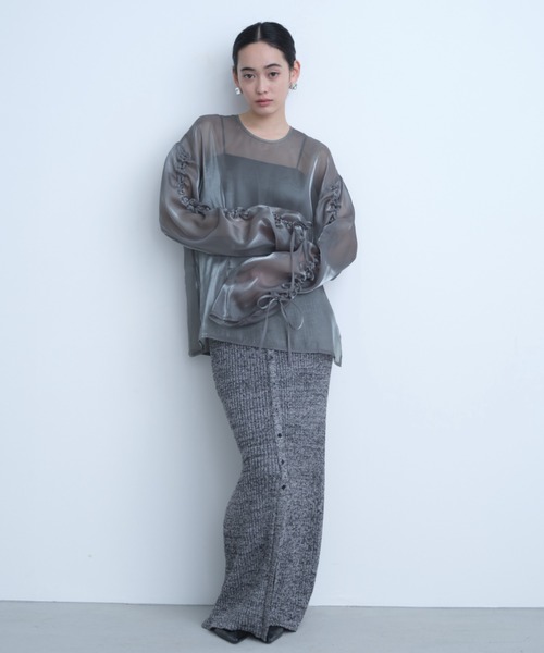 AIC.（エーアイシー）の「オーガンジーシャーリングブラウス（シャツ/ブラウス・レディース・グレー/アイボリー/ブラック・FREE）」の7枚目の写真