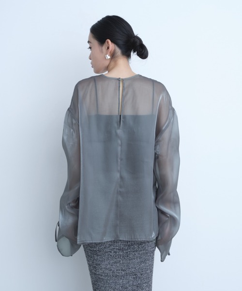 AIC.（エーアイシー）の「オーガンジーシャーリングブラウス（シャツ/ブラウス・レディース・グレー/アイボリー/ブラック・FREE）」の5枚目の写真