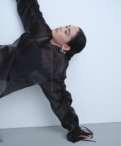 AIC.（エーアイシー）の「オーガンジーシャーリングブラウス（シャツ/ブラウス・レディース・グレー/アイボリー/ブラック・FREE）」の13枚目の写真