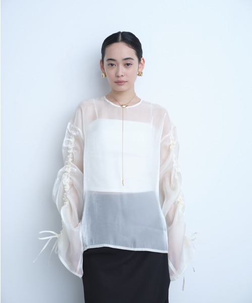 AIC.（エーアイシー）の「オーガンジーシャーリングブラウス（シャツ/ブラウス・レディース・グレー/アイボリー/ブラック・FREE）」の21枚目の写真