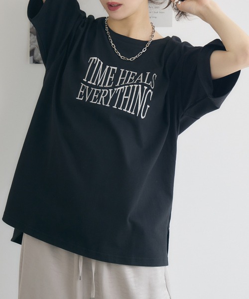 RU.TI.LE(ルチル)の「【RU.TI.LE】ウェーブロゴ刺繍T(Tシャツ/カットソー・レディース・ブラック/ベージュ/ホワイト・MEDIUM)」の5枚目の写真