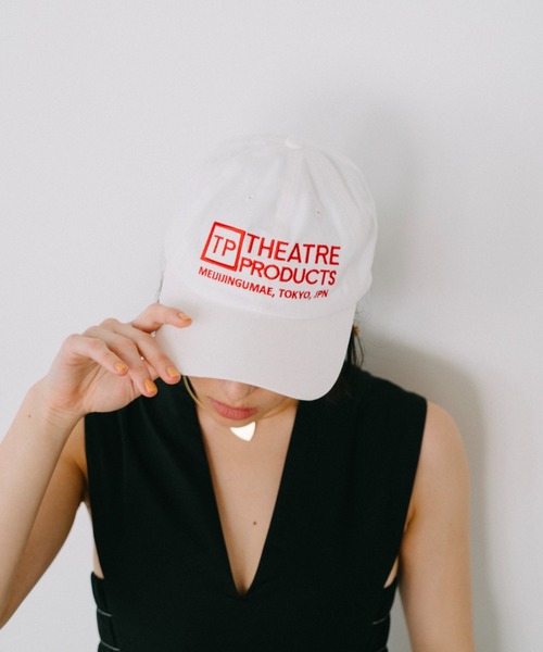 THEATRE PRODUCTS(シアタープロダクツ)の「THEATREPRODUCTSロゴ刺繍コットンキャップ(キャップ・レディース・ホワイト/ネイビー・FREE)」の13枚目の写真