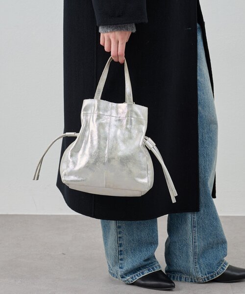 収納力抜群/ベストセラーアイテム】【牛革】レザー巾着ショルダー