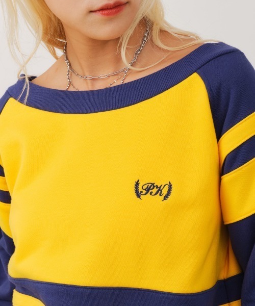 atmos pink(アトモスピンク)の「atmos pink Bell Sleeves Line Sweatshirt / アトモス ピンク ベル スリーブ ライン スウェットシャツ(スウェット・レディース・ブラック/イエロー/ピンク・FREE)」の22枚目の写真