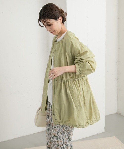 URBAN RESEARCH DOORS(アーバンリサーチドアーズ)の「ギャザーノーカラーブルゾン(ブルゾン・レディース・ネイビー/ライトカーキ・MEDIUM)」の8枚目の写真