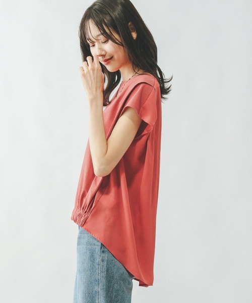 GLOBAL WORK(グローバルワーク)の「快適バックギャザーT/323352(Tシャツ/カットソー・レディース・ブラック/レッド系その他/ブルー・MEDIUM/LARGE)」の16枚目の写真