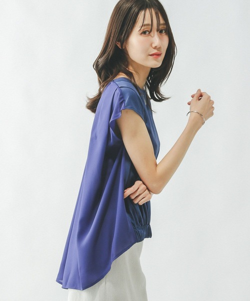 GLOBAL WORK(グローバルワーク)の「快適バックギャザーT/323352(Tシャツ/カットソー・レディース・ブラック/レッド系その他/ブルー・MEDIUM/LARGE)」の12枚目の写真