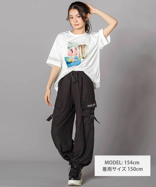 ZIDDY（ジディ）の「サテンカーゴパンツ(130~160cm)（カーゴパンツ・キッズ・ブラック/ブルー・140cm/150cm/FREE/130cm）」の3枚目の写真