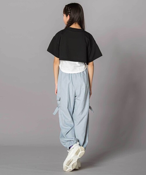 ZIDDY（ジディ）の「サテンカーゴパンツ(130~160cm)（カーゴパンツ・キッズ・ブラック/ブルー・140cm/150cm/FREE/130cm）」の11枚目の写真