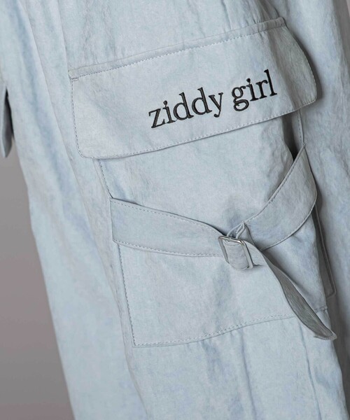 ZIDDY（ジディ）の「サテンカーゴパンツ(130~160cm)（カーゴパンツ・キッズ・ブラック/ブルー・140cm/150cm/FREE/130cm）」の12枚目の写真