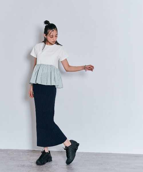 W:Huku(フーク)の「切り替え 配色 ペプラム コンパクト Tシャツ / 半袖 ハーフスリーブ(Tシャツ/カットソー・レディース・オフホワイト/ライトブラウン/ブラック/チャコール・M/L)」の10枚目の写真