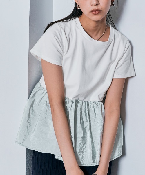 W:Huku(フーク)の「切り替え 配色 ペプラム コンパクト Tシャツ / 半袖 ハーフスリーブ(Tシャツ/カットソー・レディース・オフホワイト/ライトブラウン/ブラック/チャコール・M/L)」の15枚目の写真