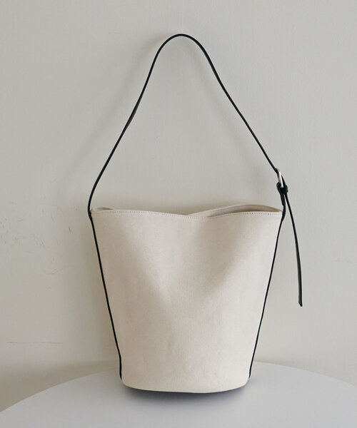 DISCOAT（ディスコート）の「コンビワンハンドルバケットショルダーバッグ（ショルダーバッグ・レディース・ブラック系その他/ブラック/ブラウン/キャメル・FREE）」の22枚目の写真