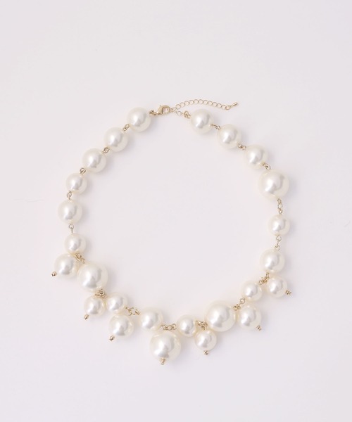 colleca la（コレカラ）の「大粒パールネックレス（ネックレス・レディース・ホワイト・FREE）」の5枚目の写真