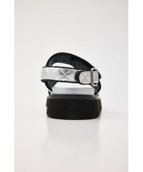 STACCATO(スタッカート)の「キルティングライトフラット(サンダル・レディース・ブラック/シルバー・22.5cm/23.0cm/23.5cm/24.0cm/24.5cm)」の19枚目の写真