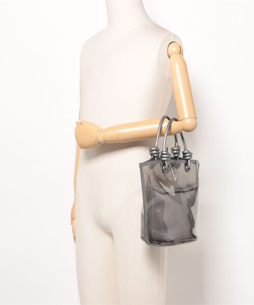 m.f.editorial(エムエフエディトリアル)の「【ポーチ付き】インナーポーチ付き クリアバッグ(ハンドバッグ・レディース・グレー/ブラウン・FREE)」の8枚目の写真